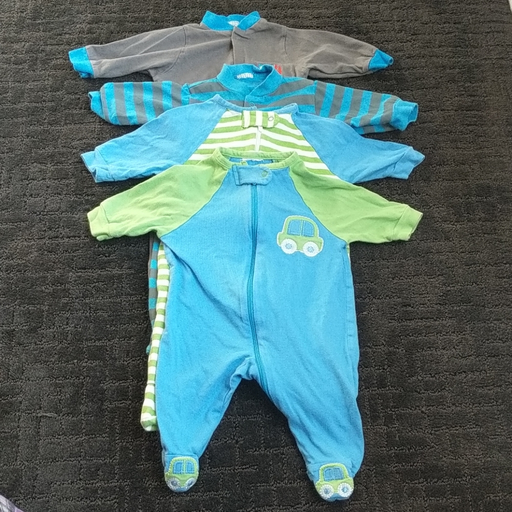 Newborn boy baby footies.